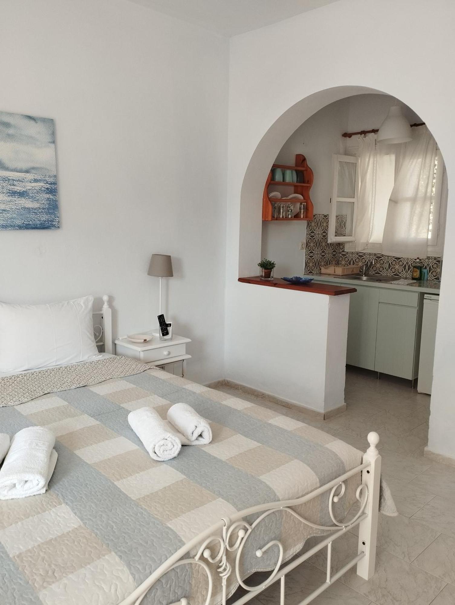 Smaragdi Rooms And Studios スコペロス 部屋 写真
