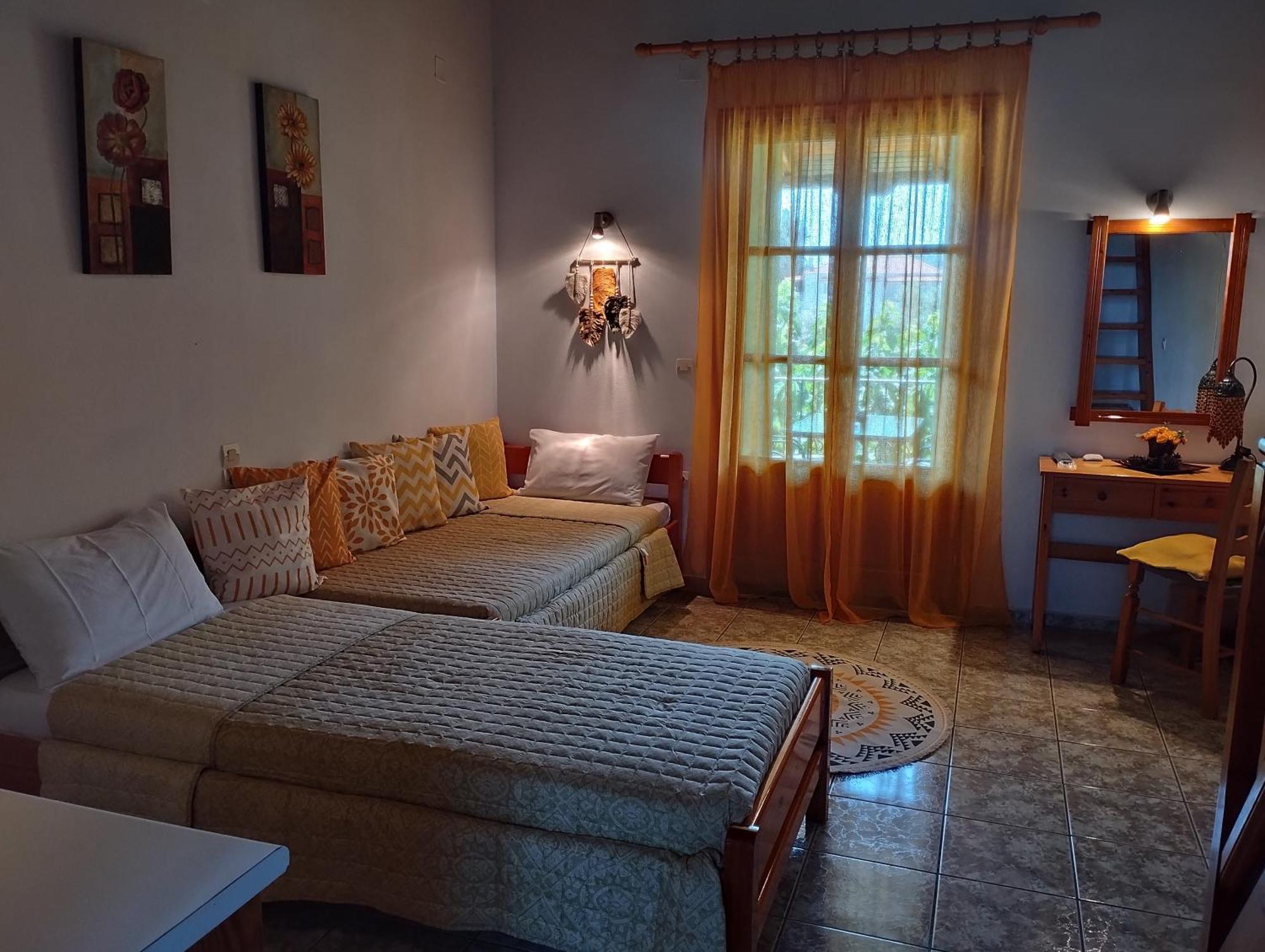 Smaragdi Rooms And Studios スコペロス 部屋 写真